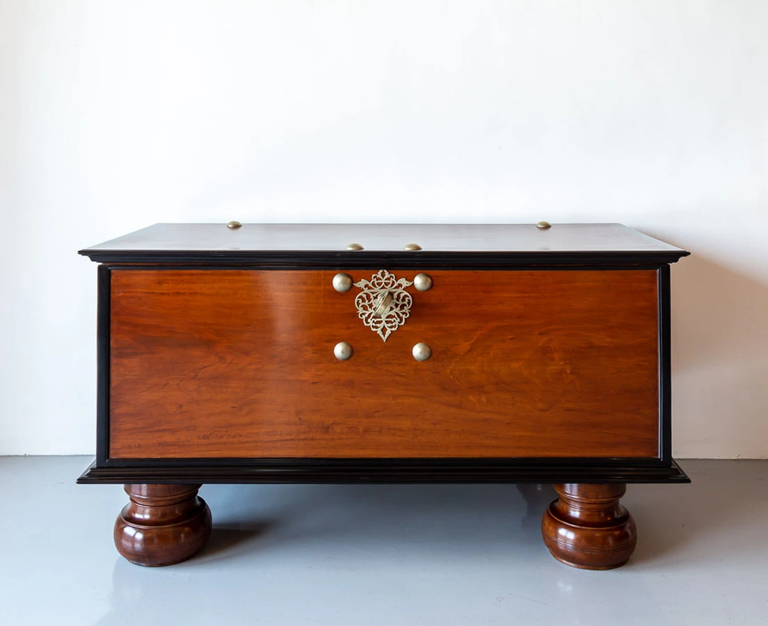 CHE-139 2L Indo-Dutch Satinwood & Ebony Chest on Trestles l The Past Perfect Collection l Singapore