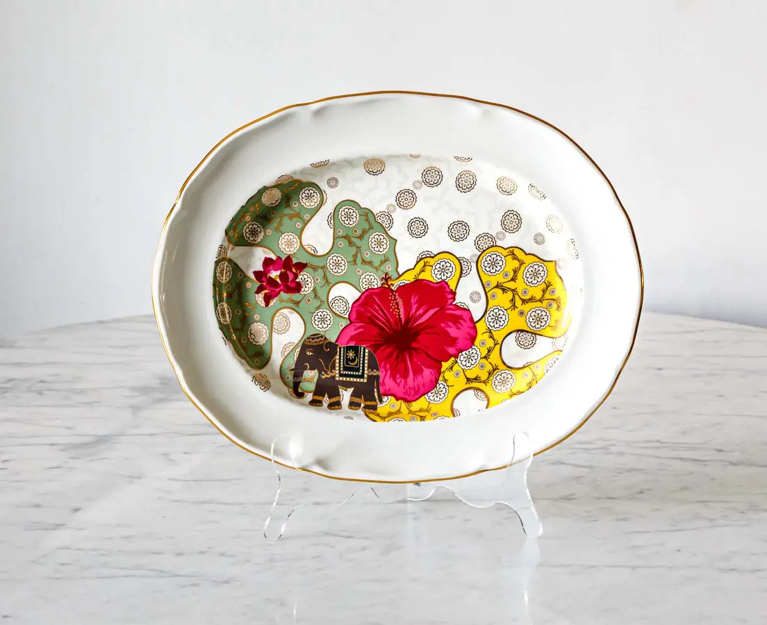 Serendib Oval Platter - Good Earth - The Past Perfect Collection - Singapore