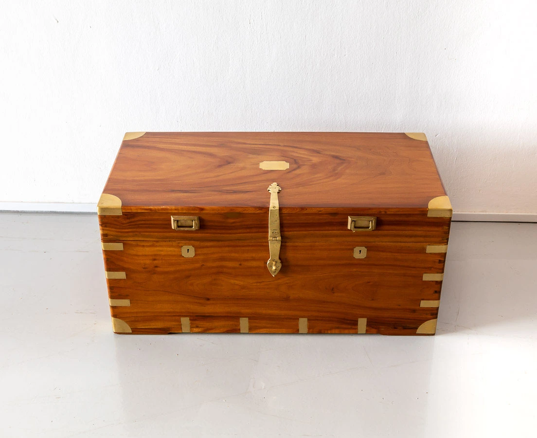 CHE-146 1L Anglo-Indian Camphor Travel Chest l The Past Perfect Collection l Singapore