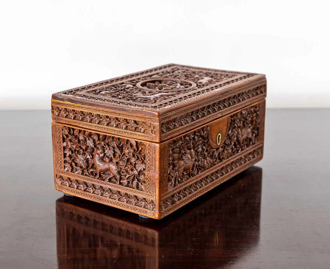 British Colonial Cedarwood Box - The Past Perfect Collection - Singapore