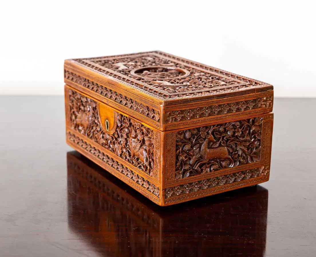 British Colonial Cedarwood Box - The Past Perfect Collection - Singapore