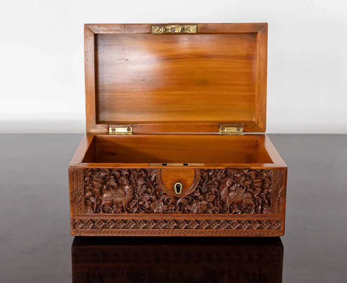 British Colonial Cedarwood Box - The Past Perfect Collection - Singapore
