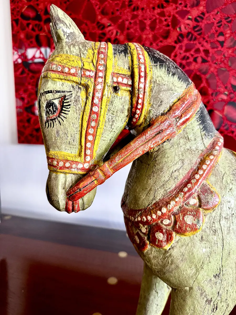 Green guardian painted horse pair