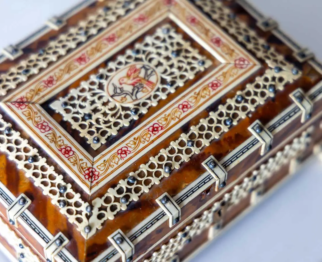 British Colonial Sandalwood Box with Tortoise Shell - The Past Perfect Collection - Singapore