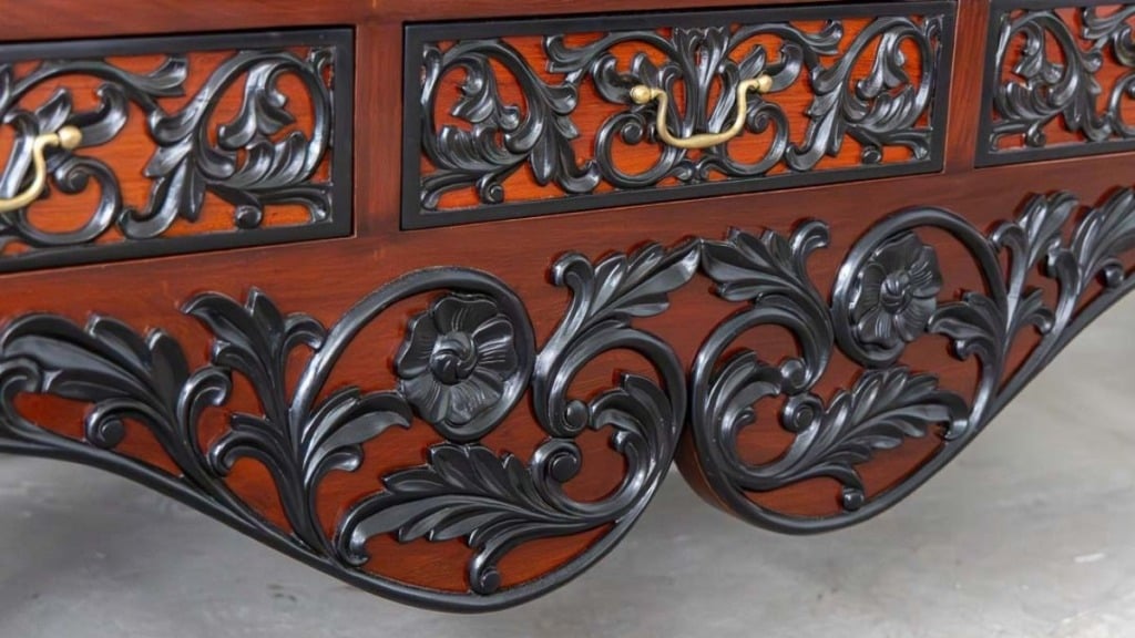 Exotic-Hardwood-Used-in-Colonial-Furniture-1220-x-675-2-1024x576.jpeg