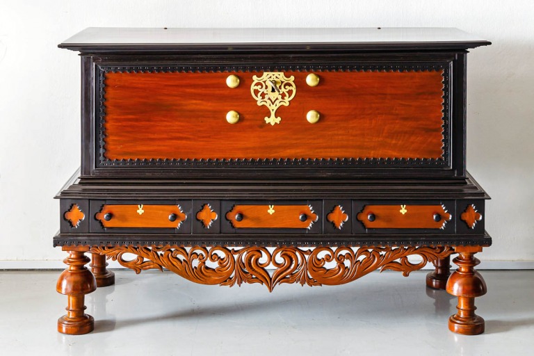 Love for Dutch Furniture - The Past Perfect Collection